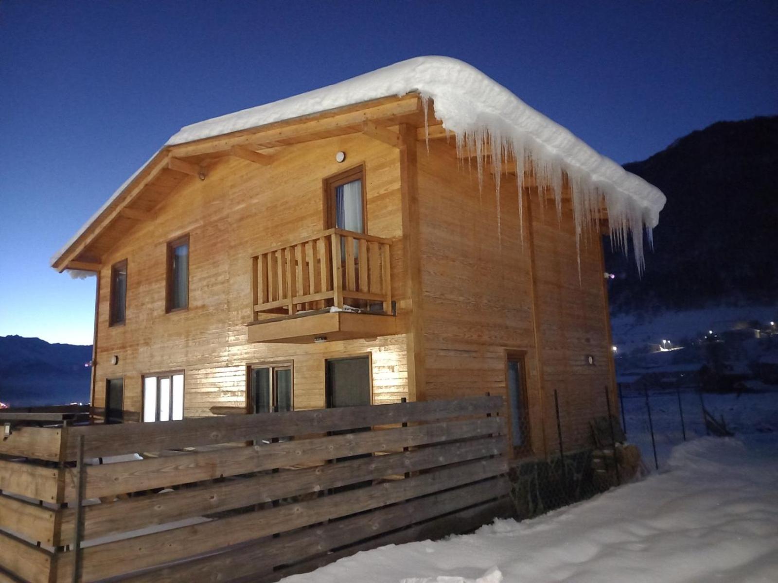 Cottage Qel เมสเตีย ภายนอก รูปภาพ